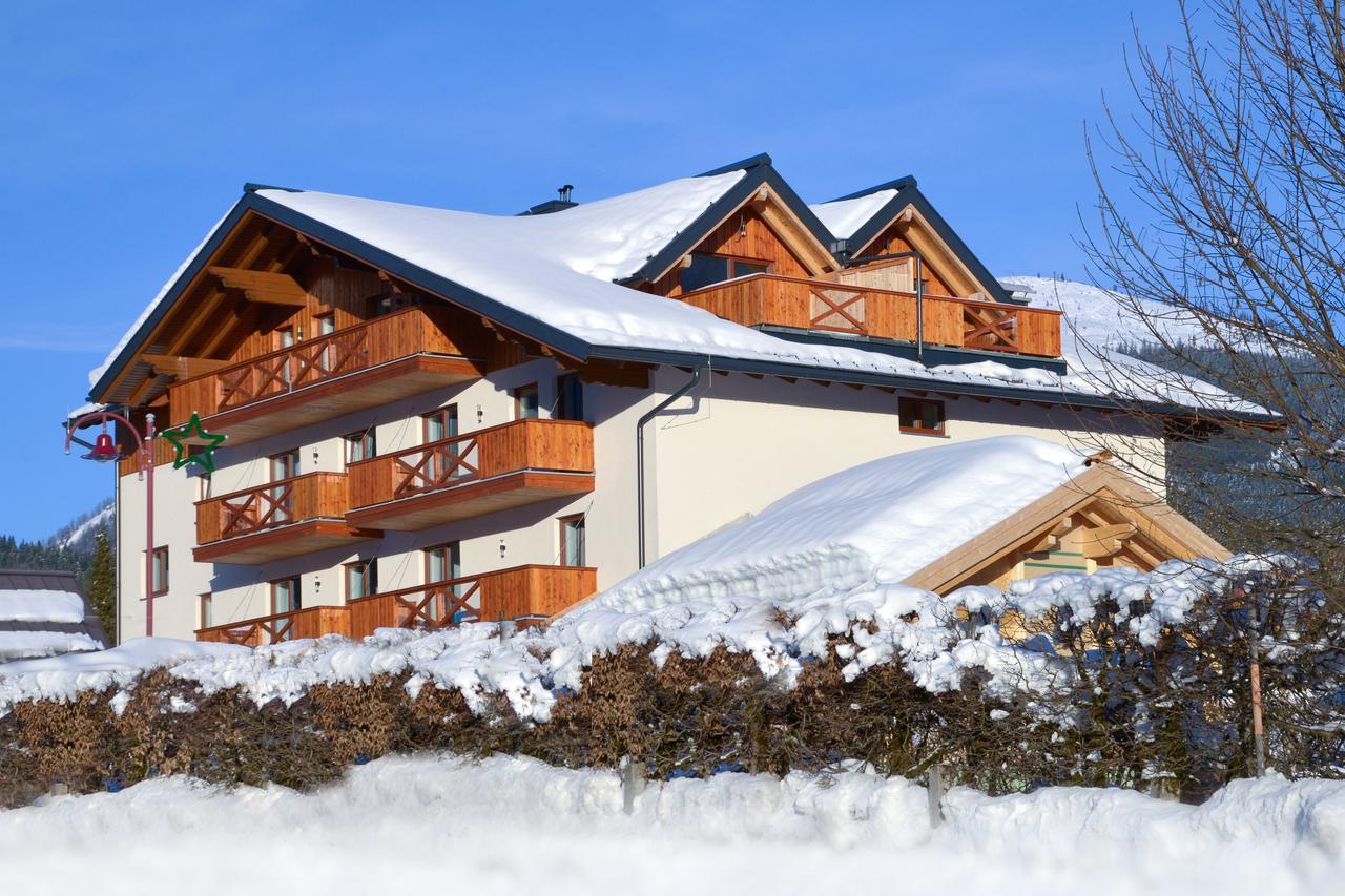 Apart- Und Wellnesshotel Dachsteinresort Russbach am Pass Gschuett Exterior photo